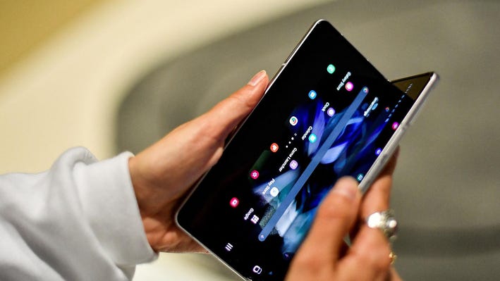 Microsoft Surface Duo 2 thumbnail 4