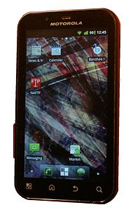 Motorola DEFY thumbnail 2
