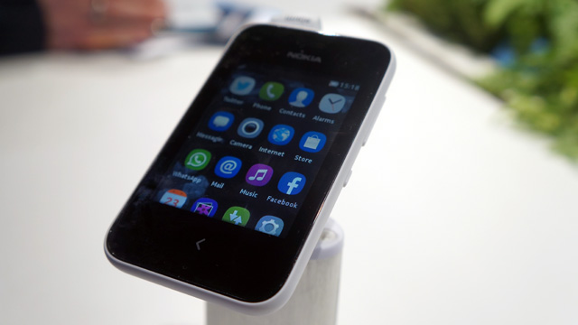 Nokia Asha 230 thumbnail 5