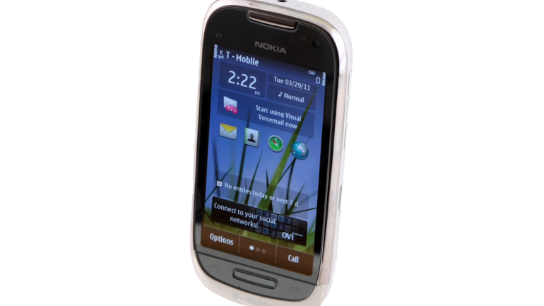 Nokia C7 Astound thumbnail 3
