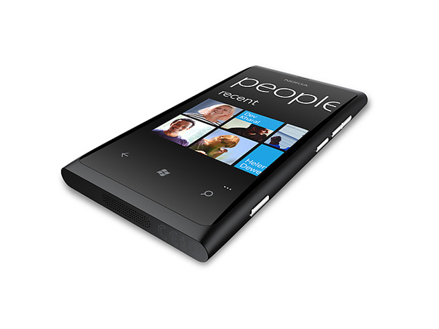 Nokia Lumia 800 thumbnail 6