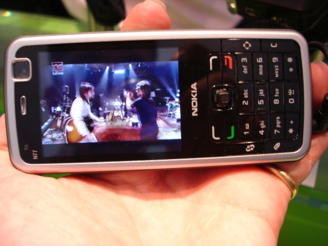 Nokia N77 thumbnail 3