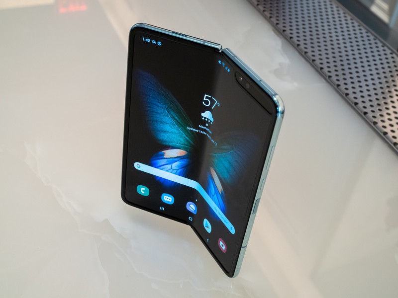 Samsung Galaxy Fold thumbnail 3