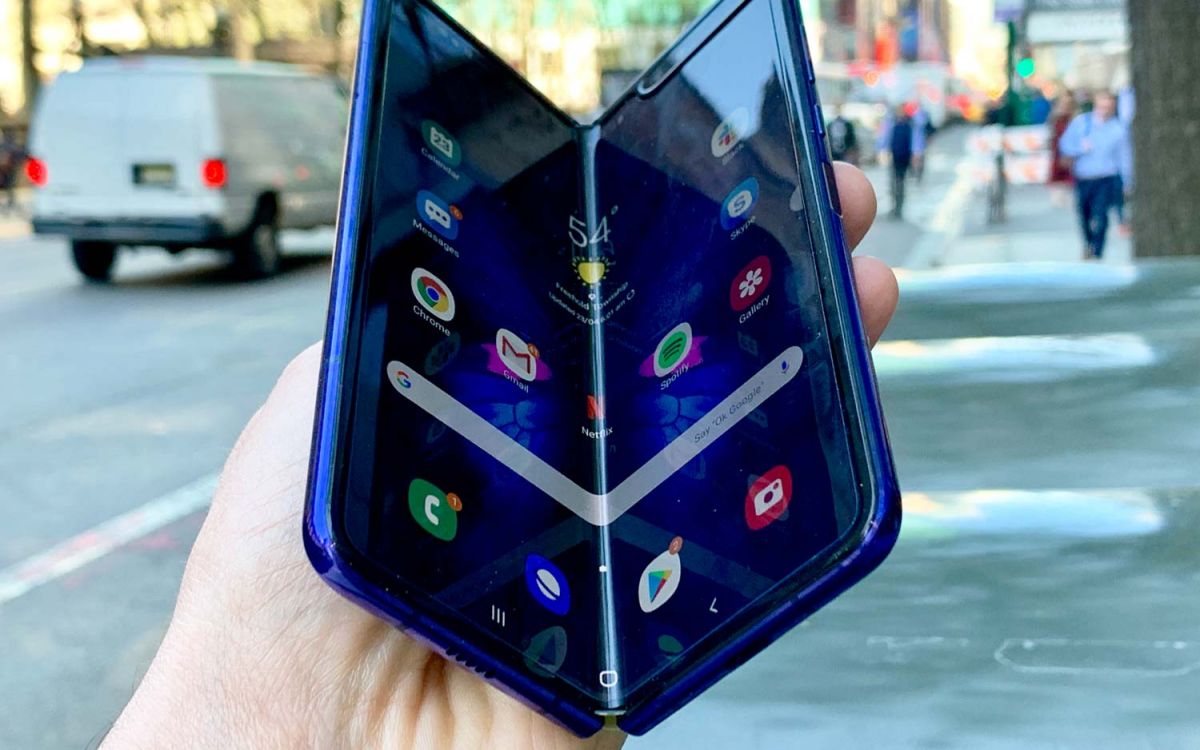 Samsung Galaxy Fold thumbnail 4