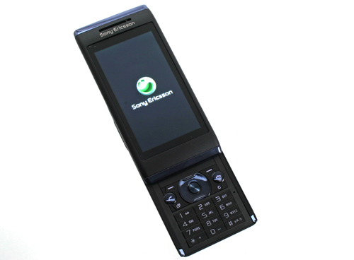 Sony Ericsson Aino thumbnail 2
