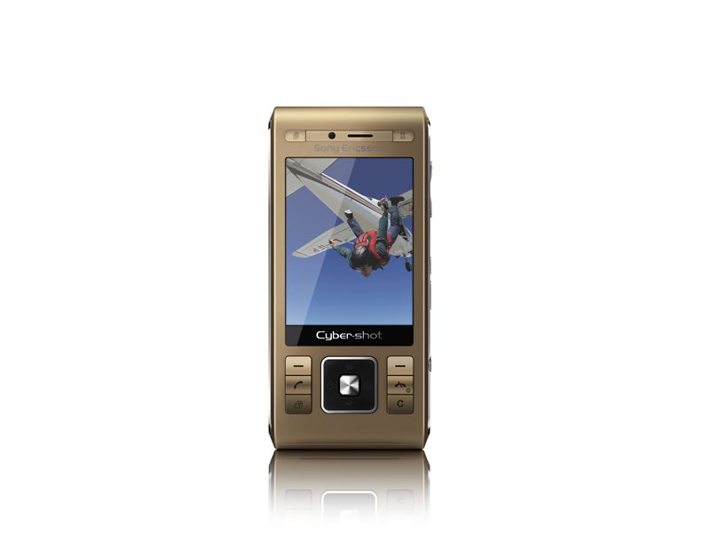 Sony Ericsson C905 thumbnail 4