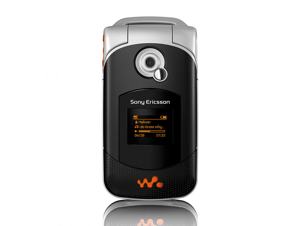 Sony Ericsson W300 thumbnail 3