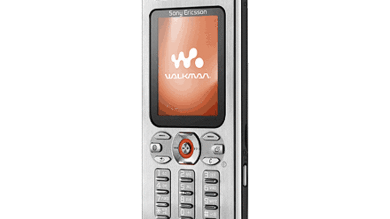 Sony Ericsson W880 thumbnail 5