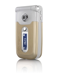 Sony Ericsson Z550 thumbnail 3